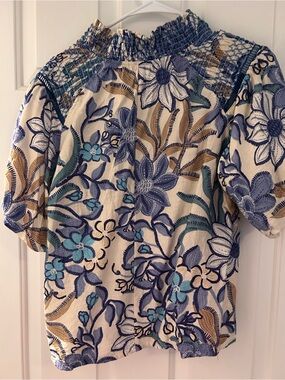 Smocked-Neck Floral Puff Sleeve Blouse in Cream and Blue